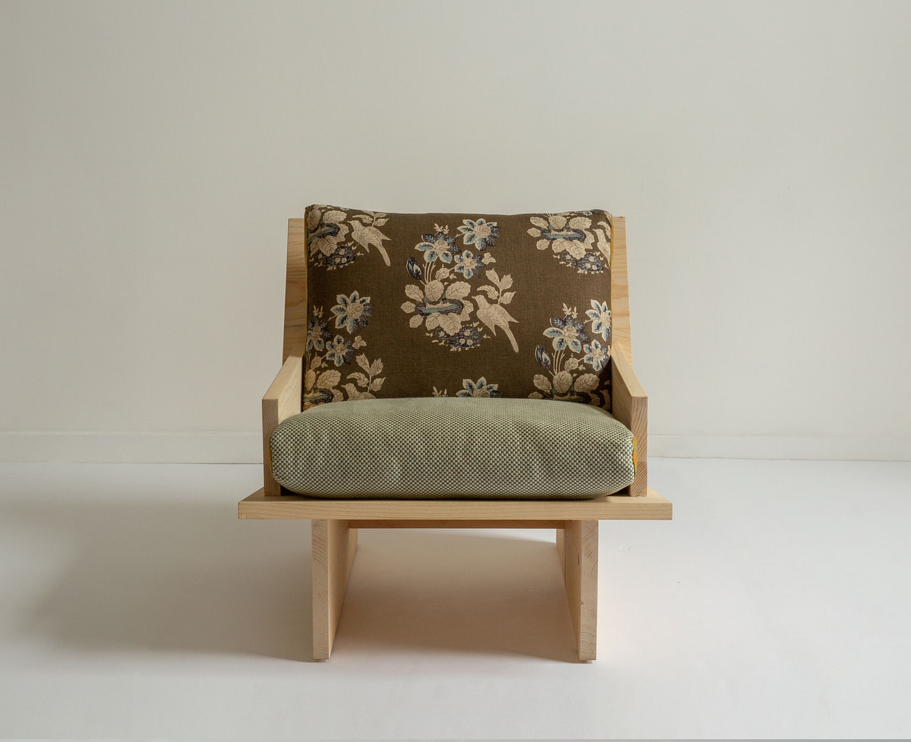 Kalon x Reath Rugosa Chair