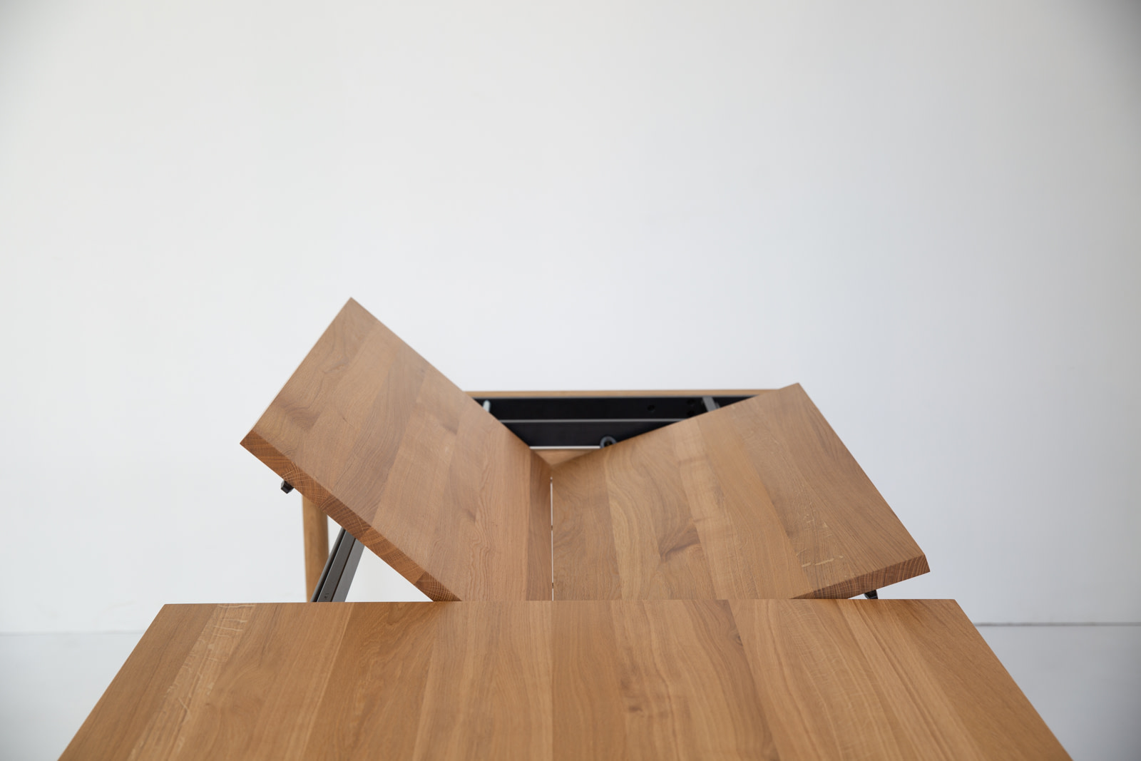 Highland Extension Dining Table | Kalon Studios US