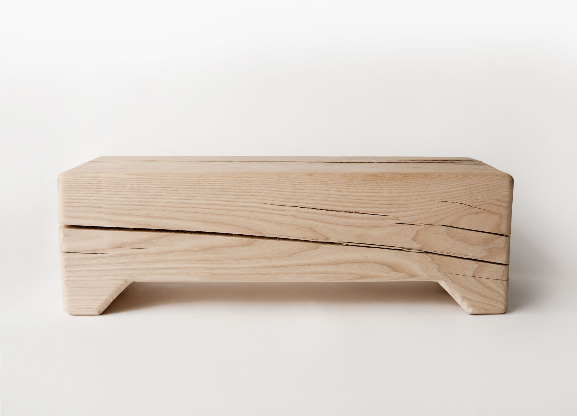Trunk bench in raw ash or maple