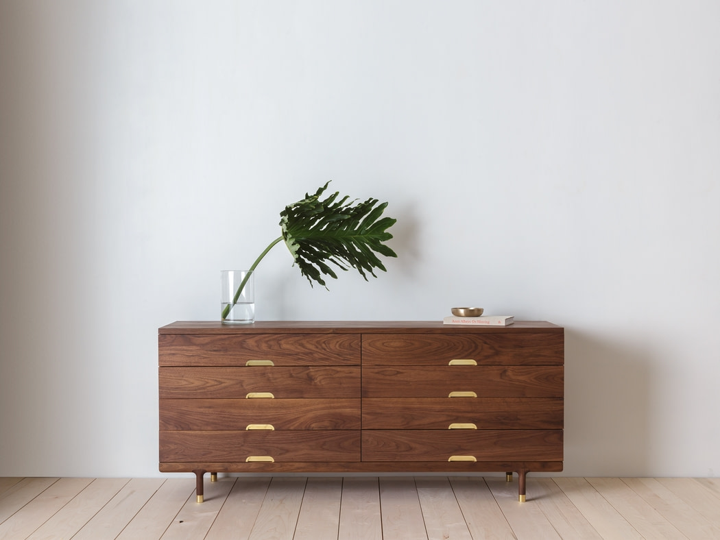 walnut dresser mid century HOUROM for Bedroom,47"Wide 5 Drawer Modern Chest An optional round mirror complements the dresser Mid-Century Modern Four Drawer Dresser