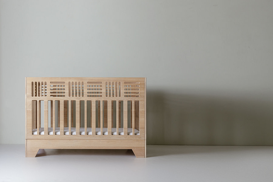 Io Crib by Kalon