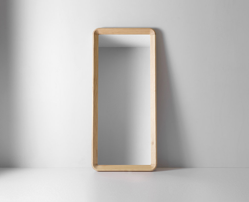 Simple Mirror Ash