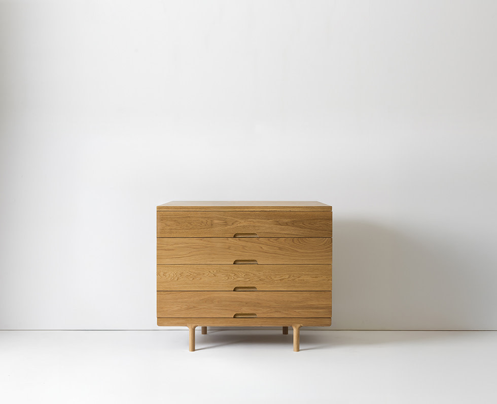 Simple 4-Drawer Dresser White Oak